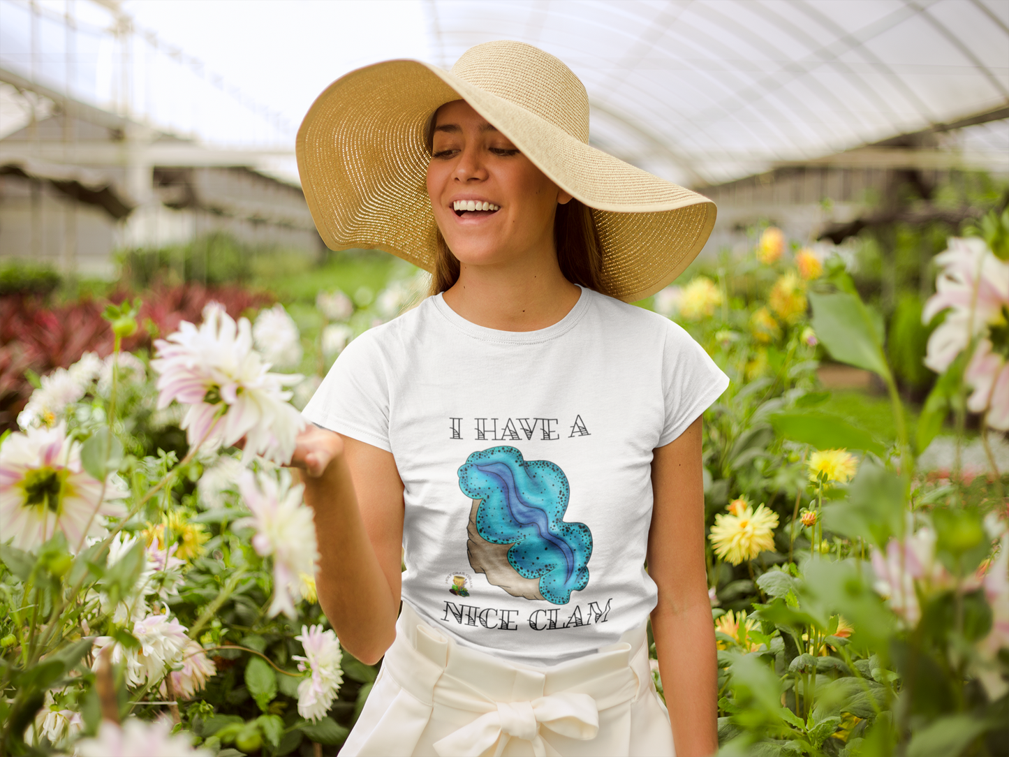 "Nice Clam" Maxima Clam Women's Cotton Tee